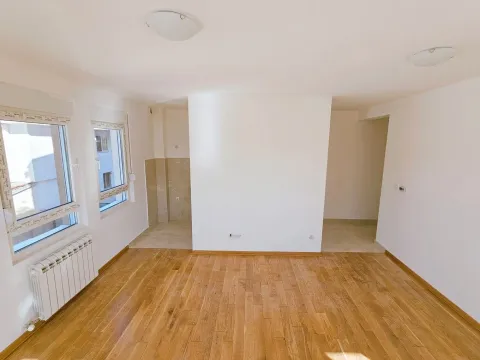 Prodaja, dvosoban stan, 63m², Batajnica, Beograd - image 4