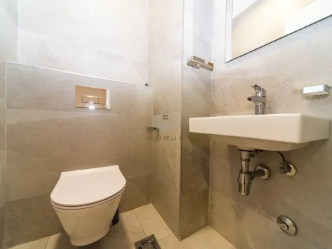 Sale, two bedroom apartment, 71m², Central Point, Podgorica - image 17