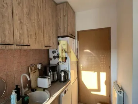 Izdavanje, dvosoban stan, 48m², Bulevar Evrope, Novi Sad Sve Podlokacije - image 4