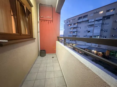 Prodaja, jednosoban stan, 44m², Stari Aerodrom, Podgorica - image 5