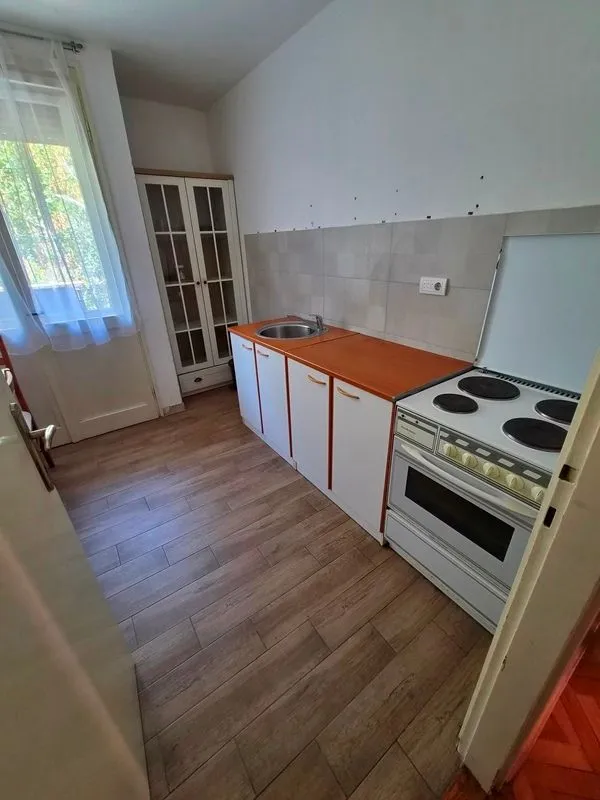 Sale, two bedroom apartment, 50m², Karaburma, Palilula Sve Podlokacije