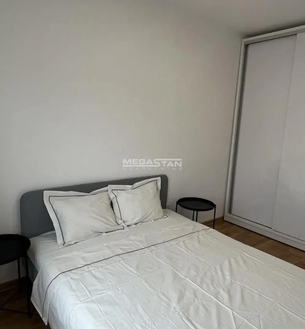 Rent, one bedroom apartment, 43m², Južni Bulevar, Vračar Sve Podlokacije
