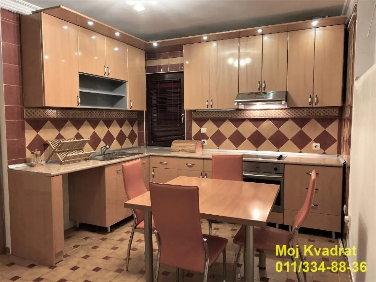 Prodaja, kuća, 364m², Banovo Brdo, Beograd