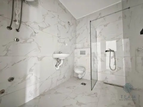 Sale, three bedroom apartment, 131m², Kod Big Fashion-a, Podgorica - image 5