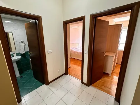 Sale, two bedroom apartment, 92m², City Kvart, Podgorica - image 4