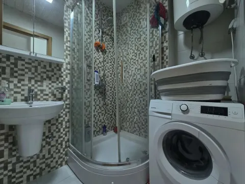 Izdavanje, jednosoban stan, 50m², City Kvart, Podgorica - image 10