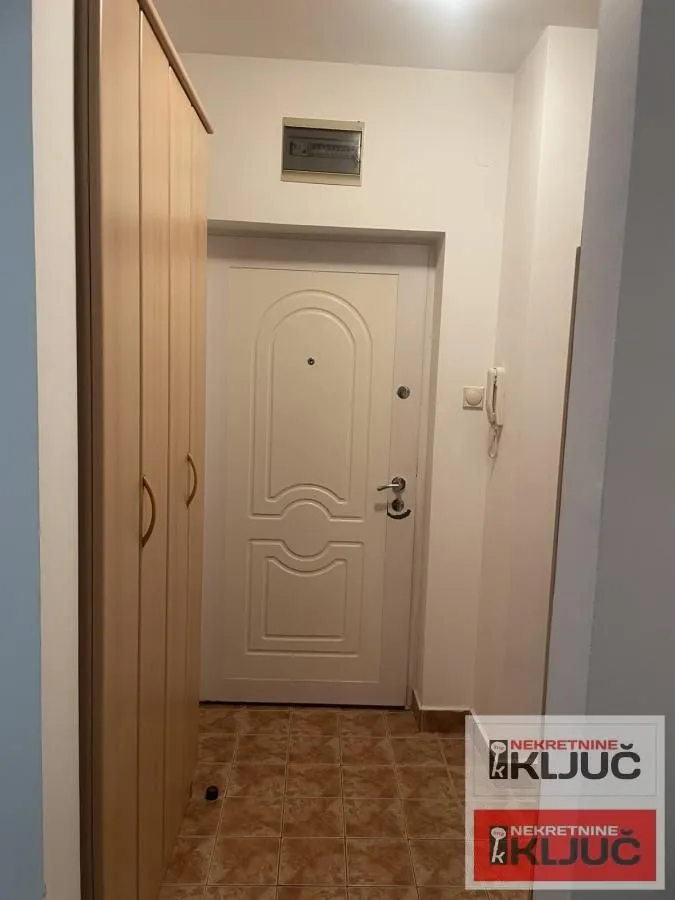 Izdavanje, garsonjera, 25m², Nova Detelinara, Novi Sad Sve Podlokacije
