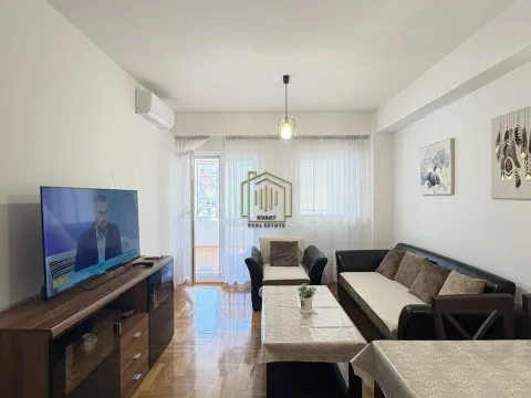 Rent, two bedroom apartment, 60m², City Kvart, Podgorica - image 1