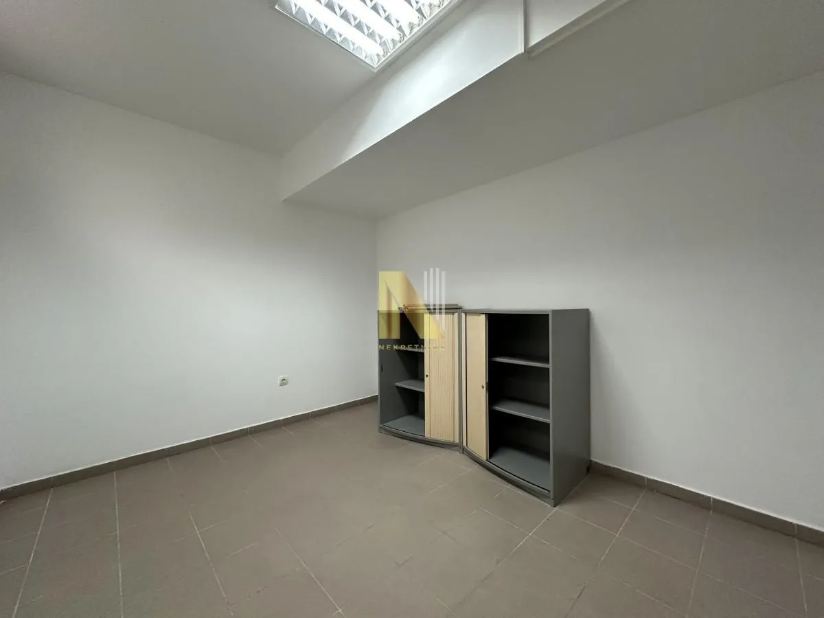Rent, office space, 237m², Centar, Novi Sad