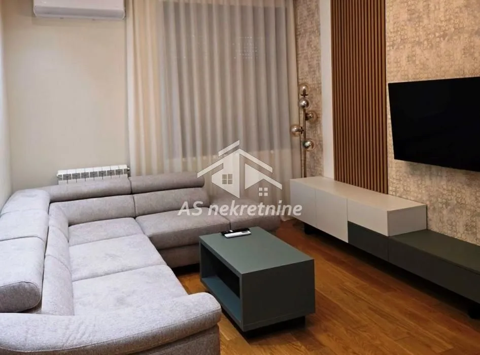 Izdavanje, dvosoban stan, 52m², Cvijićeva, Palilula Sve Podlokacije