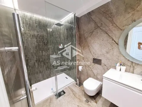 Izdavanje, trosoban stan, 90m², Savski Venac, Beograd - image 19