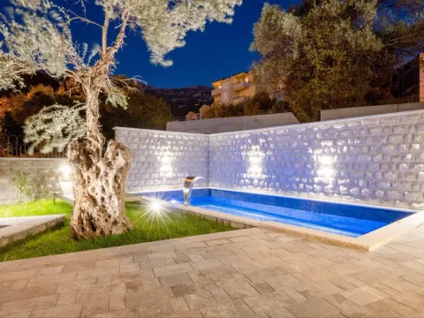 Prodaja, kuća, 240m², Kamenovo, Budva - image 2