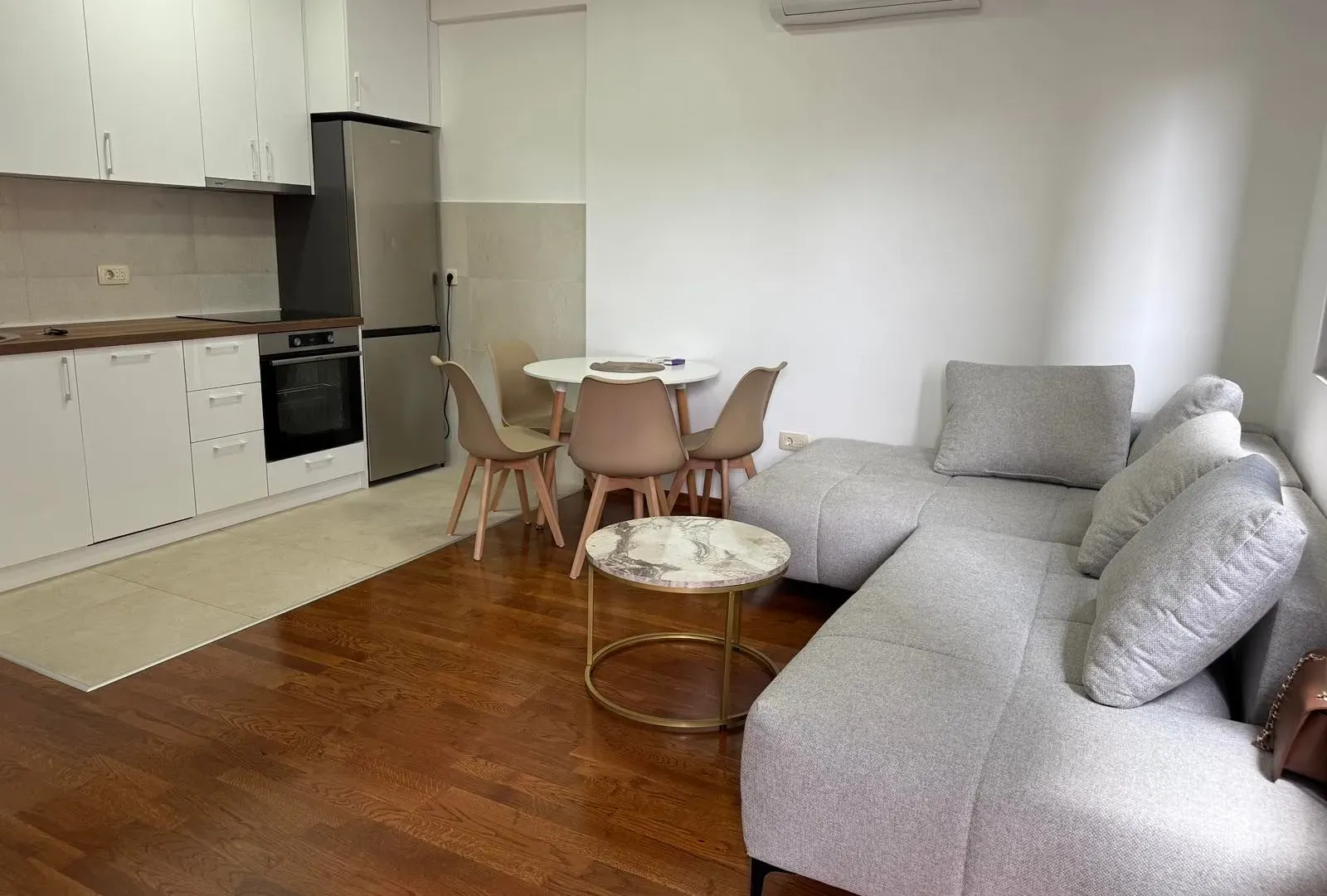 Izdavanje, jednosoban stan, 45m², Ljubović, Podgorica