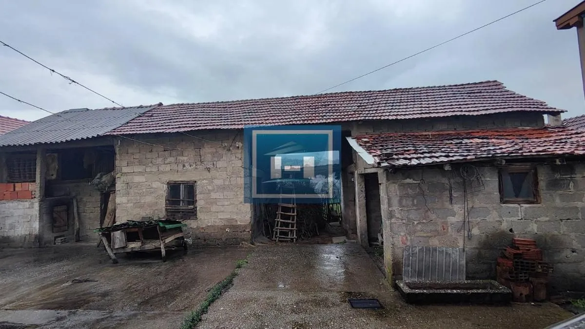 Sale, house, 240m², Batočina, Srbija