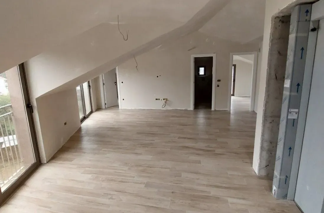 Sale, two bedroom apartment, 90m², Dumidran, Tivat