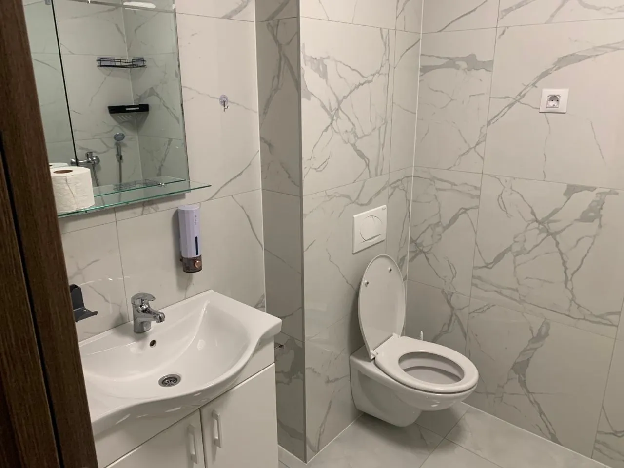 Apartment in Herceg Novi - More