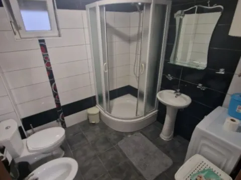 Izdavanje, trosoban stan, 98m², Ljubović, Podgorica - image 4