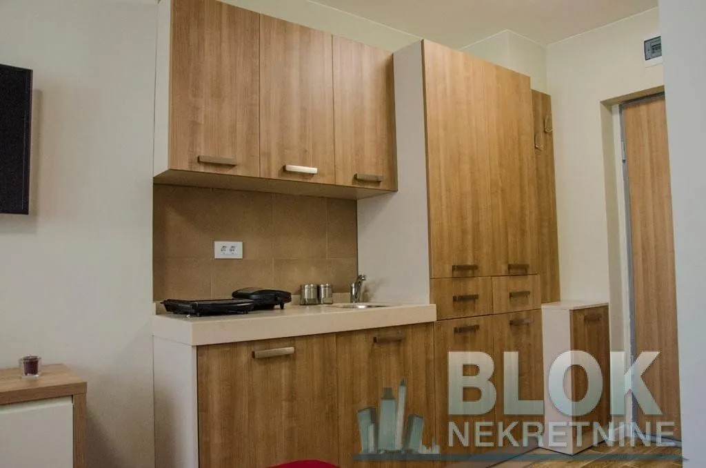 Izdavanje, garsonjera, 22m², Preko Morače, Podgorica