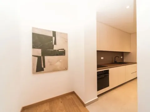 Izdavanje, dvosoban stan, 74m², City Kvart, Podgorica - image 5