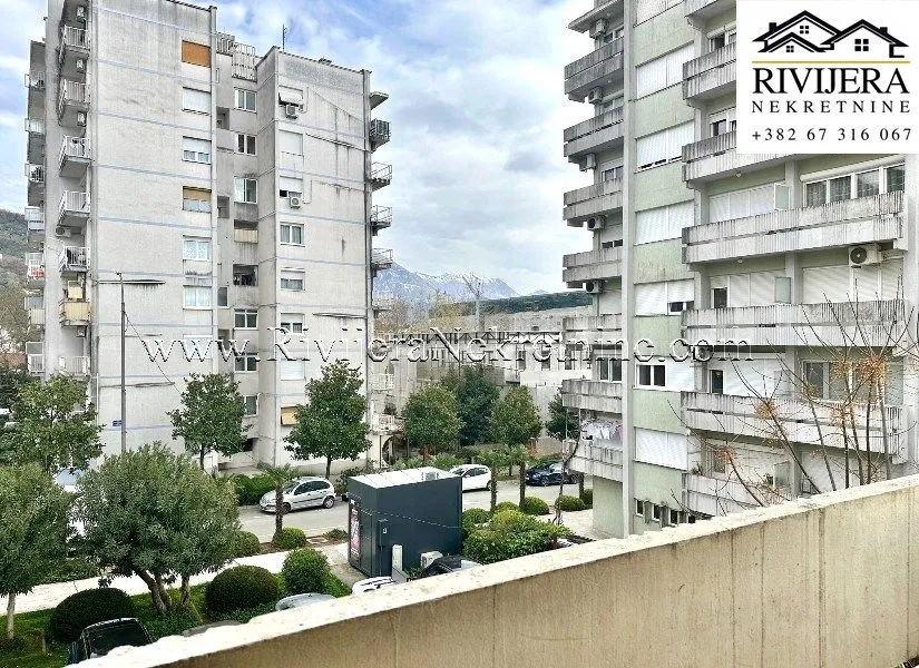 Prodaja, dvosoban stan, 73m², Centar, Tivat