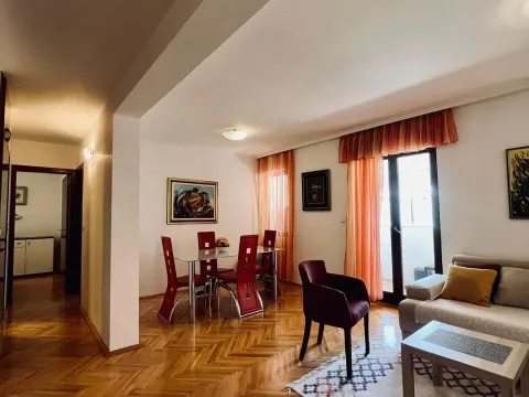 Rent, two bedroom apartment, 58m², Budva, Crna Gora - image 7