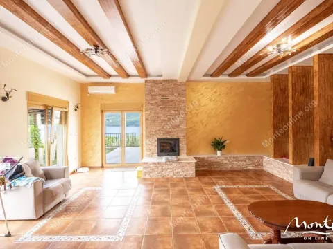 Sale, house, 247m², Đenovići, Herceg Novi - image 15