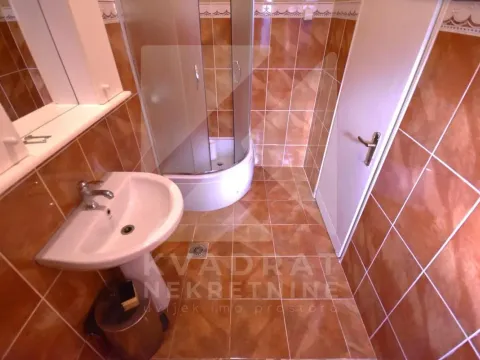Rent, two bedroom apartment, 85m², Centar, Podgorica - image 12