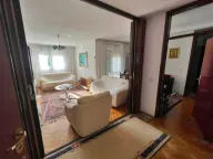 Izdavanje, trosoban stan, 87m2, Centar, Bar