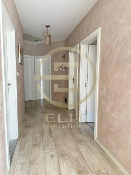 Sale, house, 273m², Petrovaradin, Novi Sad