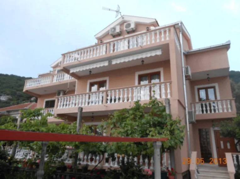 Izdavanje, jednosoban stan, 30m², Kumbor, Herceg Novi