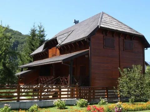 Prodaja, kuća, 324m², Kolašin, Crna Gora - image 2