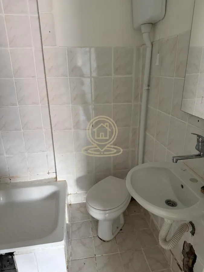 Izdavanje, jednosoban stan, 30m², Palilula, Niš