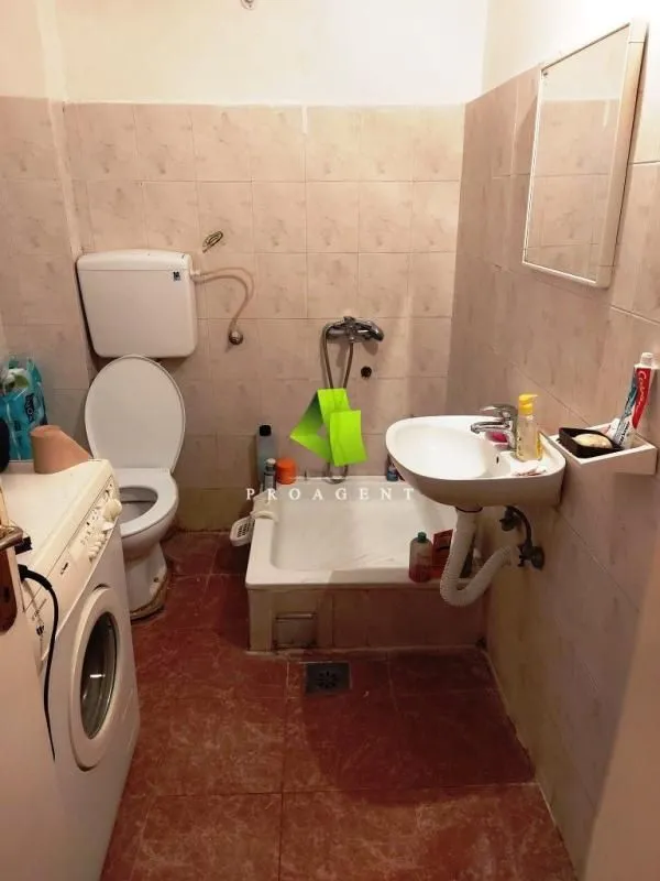 Prodaja, trosoban stan, 61m², Medijana, Niš