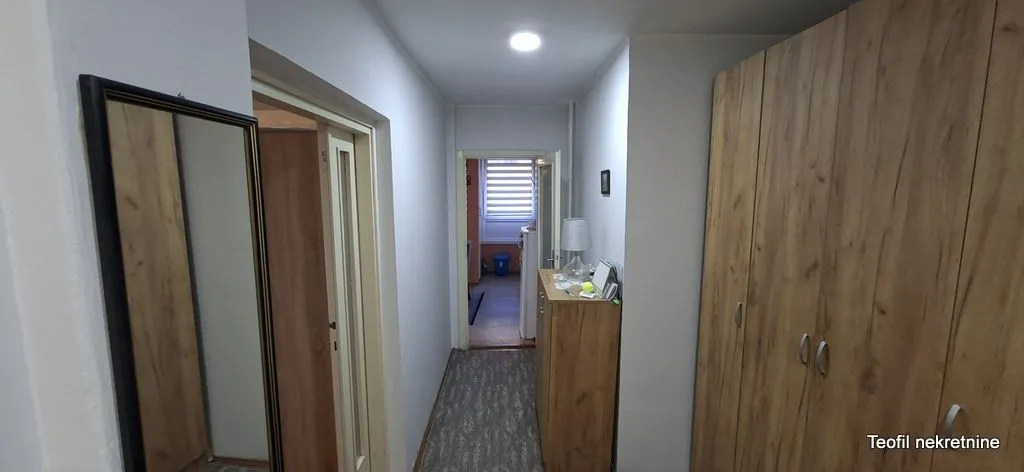 Prodaja, dvosoban stan, 65m², Galenika, Beograd