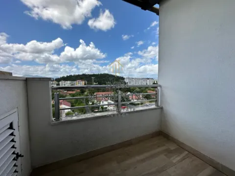 Sale, three bedroom apartment, 195m², Pobrežje, Podgorica - image 10