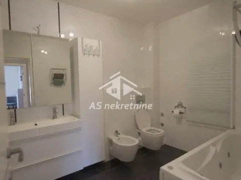 Izdavanje, trosoban stan, 90m², Savski Venac, Beograd - image 21