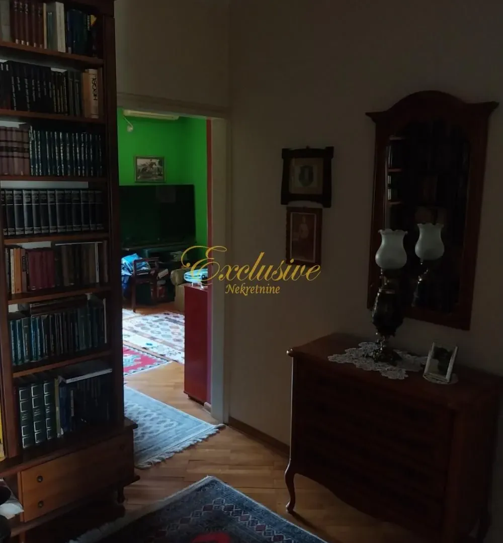 Sale, four bedroom apartment, 105m², Stari Grad, Beograd
