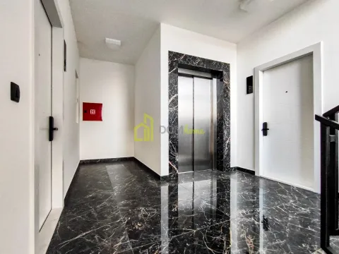 Prodaja, trosoban stan, 137m², Centar, Podgorica - image 29