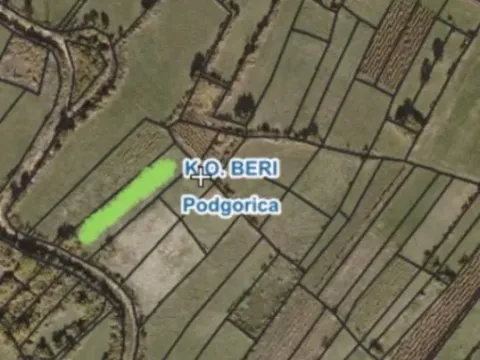 Sale, land lot, 2106m², Beri, Podgorica - image 2