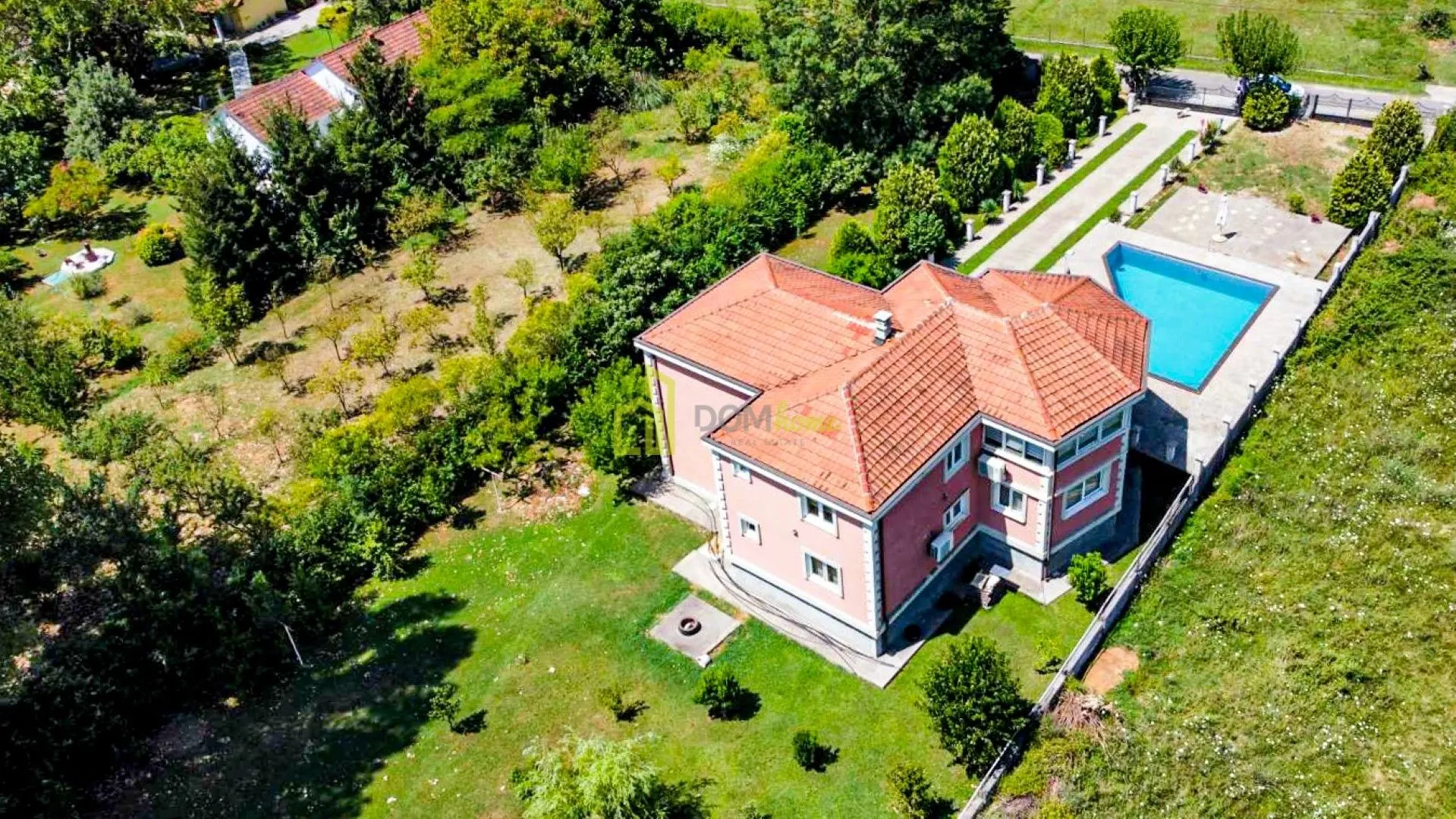 Prodaja, kuća, 340m², Danilovgrad, Crna Gora