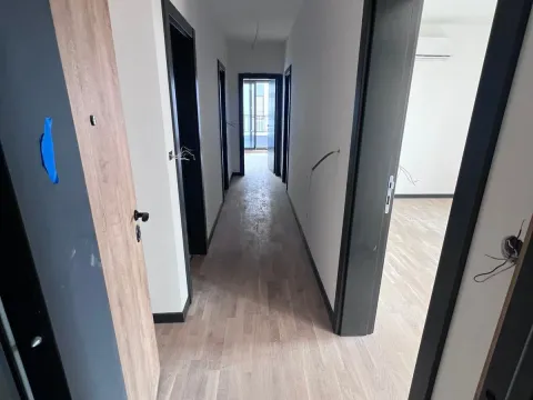 Prodaja, dvosoban stan, 89m², Gorica C, Podgorica - image 2