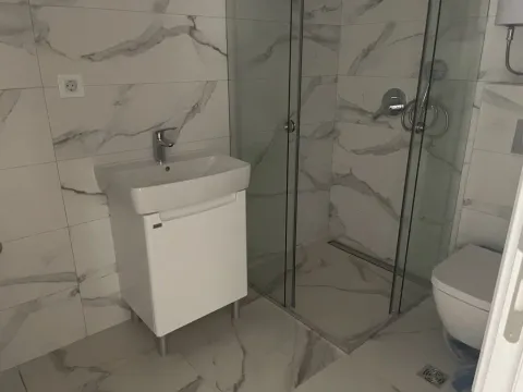 Prodaja, trosoban stan, 74m², Autokomanda, Voždovac Sve Podlokacije - image 3