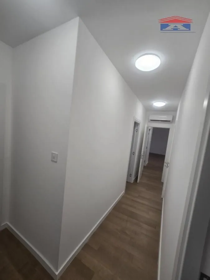 Prodaja, stan, 129m², Salajka, Novi Sad Sve Podlokacije