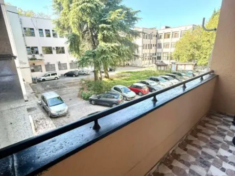 Izdavanje, jednosoban stan, 50m², Centar, Podgorica - image 8