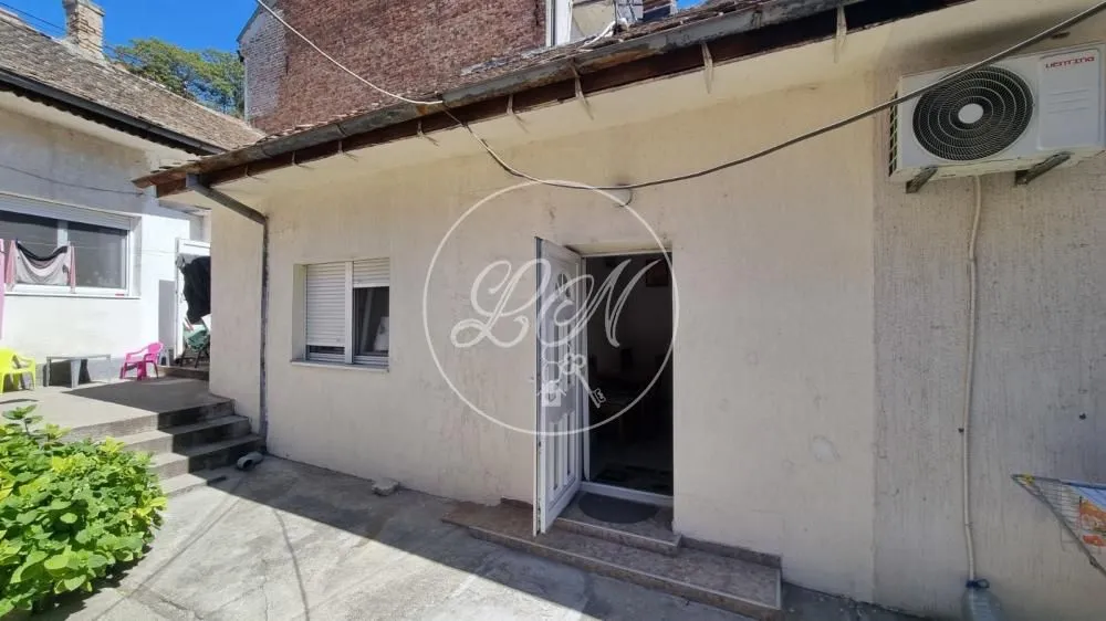 Prodaja, jednosoban stan, 26m², Zemun Centar, Zemun Sve Podlokacije