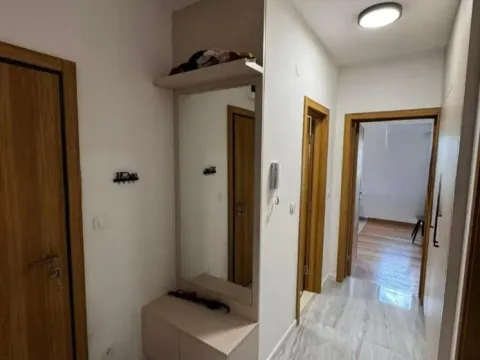 Prodaja, dvosoban stan, 72m², New City, Podgorica - image 12