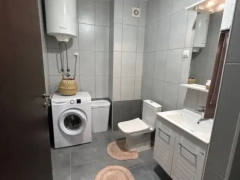 Sale, two bedroom apartment, 85m², Petrovac, Budva - image 4