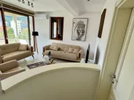 Izdavanje, dvosoban stan, 75m², Đenovići, Herceg Novi - image 11