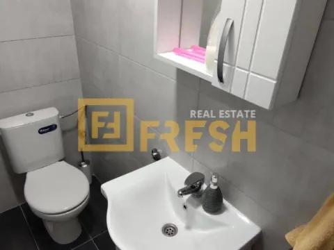 Izdavanje, dvosoban stan, 87m², Tuški Put, Podgorica - image 9