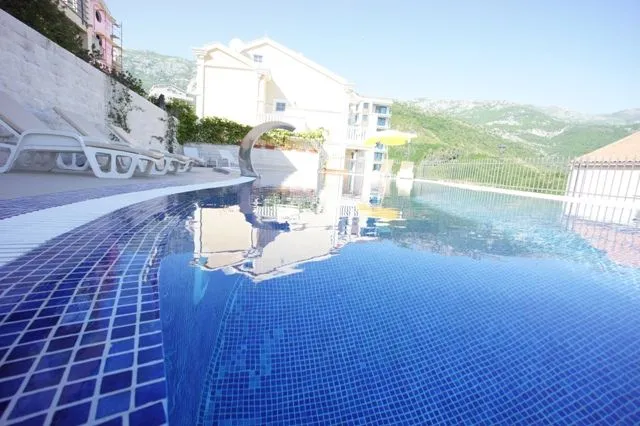 Sale, apartment, 60m², Bečići, Budva